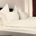 Q! Apartments Berlin Alex